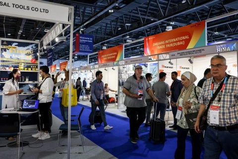 中东迪拜纸业展览会展会现场图片