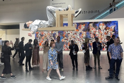 巴塞尔艺术展展会现场图片