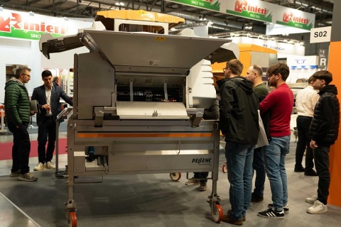 意大利米兰葡萄酒酿造及装瓶机械展览会展会现场图片