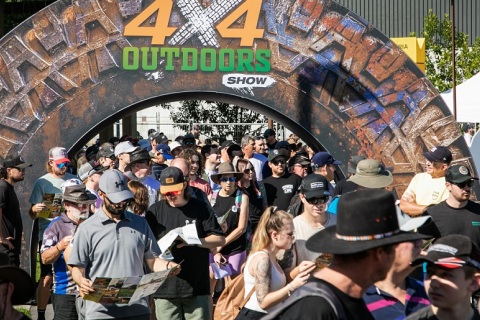 澳洲澳大利亚悉尼越野车、钓具、户外露营用品展展会现场图片