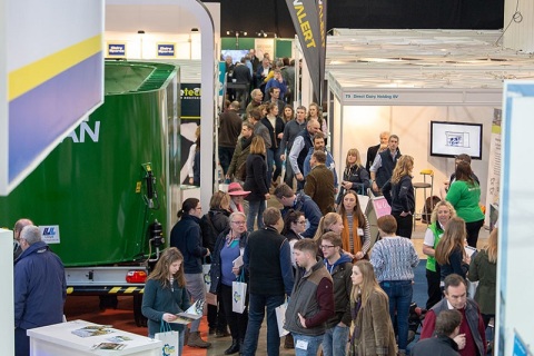 俄罗斯乳制品加工及包装设备展览会展会现场图片