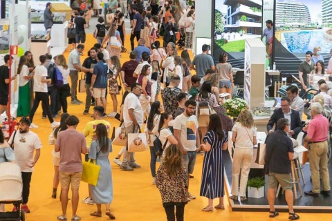 西班牙马德里房地产展览会展会现场图片