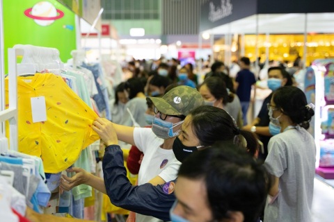 越南孕婴童、玩具展览会展会现场图片