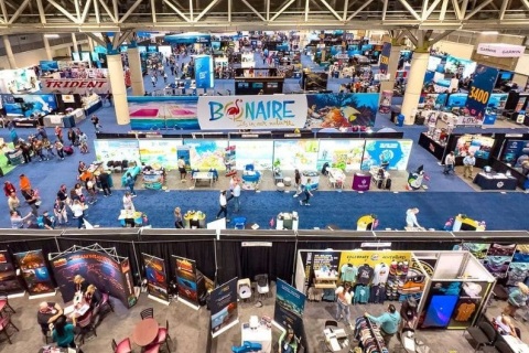 英国伯明翰潜水展览会展会现场图片