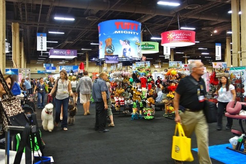 美国拉斯维加斯宠物展览会夏季展会现场图片