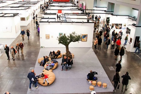 意大利博洛尼亚艺术展览会展会现场图片