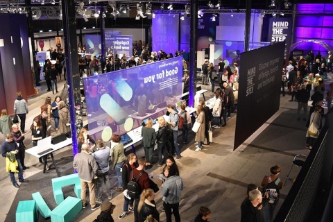 荷兰设计周-荷兰时装周-荷兰时尚服装展展会现场图片