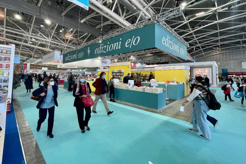 意大利都灵书展展会现场图片