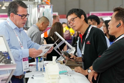 中东沙特涂料展览会展会现场图片