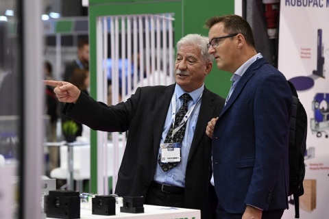 英国伯明翰食品、饮料、医药加工及包装机械设备展览会展会现场图片