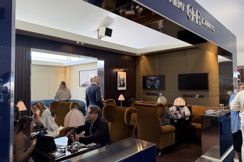 法国戛纳豪华旅游展览会展会现场图片