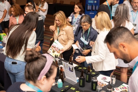 英国伦敦饮料及饮料加工展览会展会现场图片