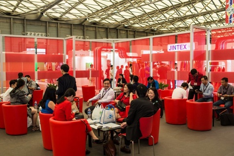 中国国际皮革展-上海皮革展展会现场图片