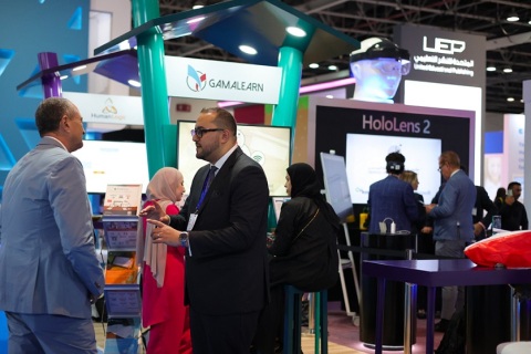 中东迪拜教育装备展览会展会现场图片