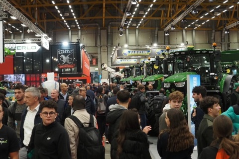 意大利博洛尼亚农业机械、园林机械展EIMA展会现场图片