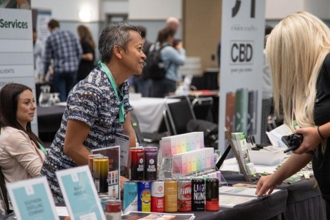 英国伦敦饮料及饮料加工展览会展会现场图片