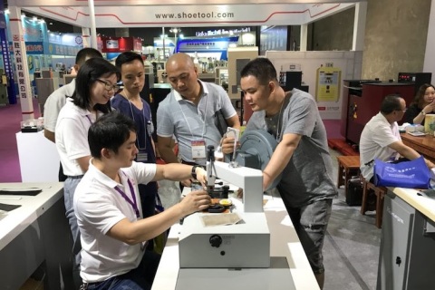 广州国际鞋业展览会展会现场图片