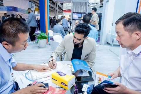 中东沙特涂料展览会展会现场图片