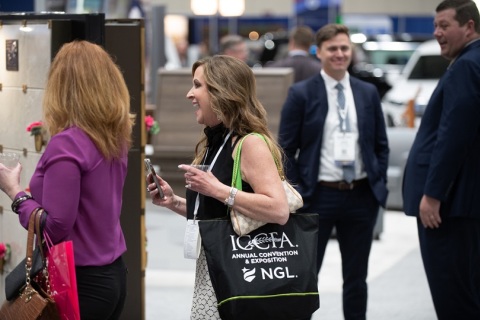 美国墓园及殡葬用品展览会展会现场图片