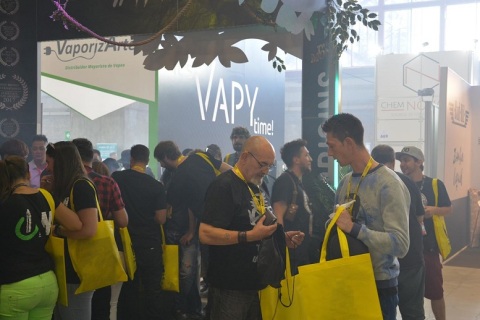 西班牙马德里电子烟展览会展会现场图片