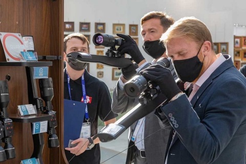 俄罗斯莫斯科枪械及狩猎装备贸易展览会展会现场图片