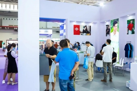 青岛国际皮革鞋机鞋材展览会展会现场图片