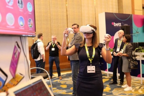 马来西亚亚洲教育装备展览会展会现场图片