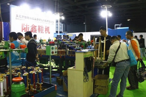 广州国际箱包皮具展览会展会现场图片