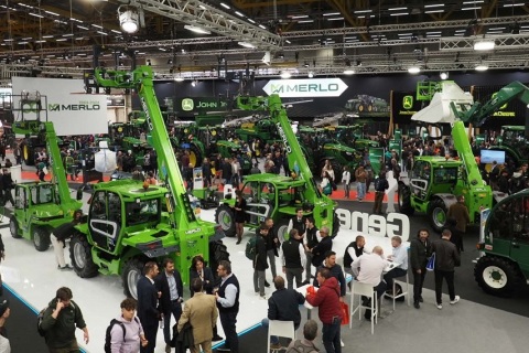 意大利博洛尼亚农业机械、园林机械展EIMA展会现场图片