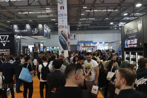 意大利博洛尼亚电子烟展览会展会现场图片