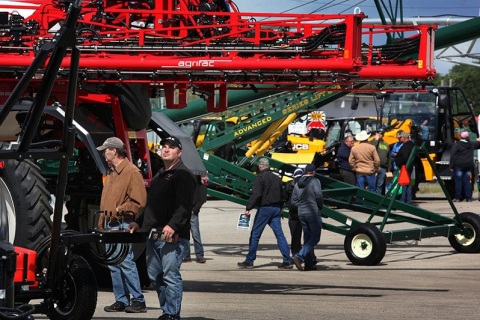 加拿大农业机械展览会展会现场图片