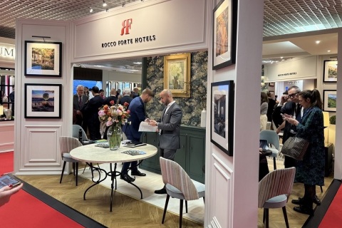 法国戛纳豪华旅游展览会展会现场图片