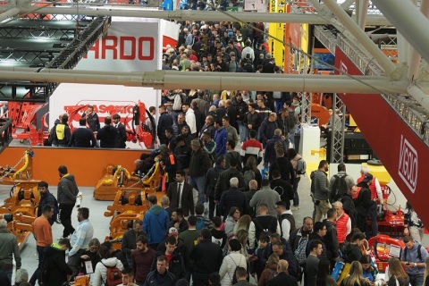 意大利博洛尼亚农业机械、园林机械展EIMA展会现场图片