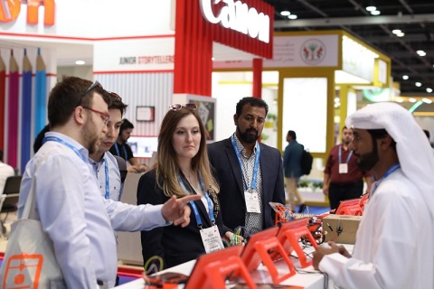 中东迪拜教育装备展览会展会现场图片