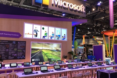 英国伦敦教育装备展览会展会现场图片