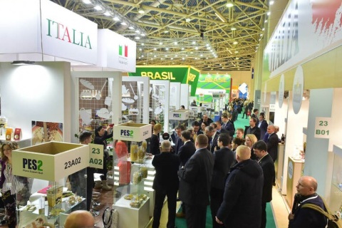 俄罗斯莫斯科食品饮料及配料展览会展会现场图片