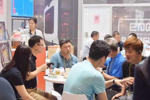 广州国际鞋类、皮革及工业设备展览会展会现场图片