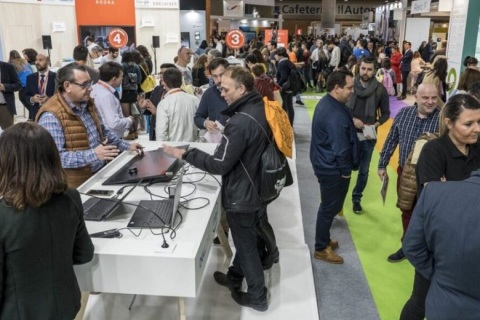 西班牙马德里教育装备展览会展会现场图片