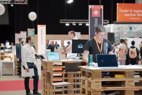 瑞士伯尔尼世界教具装备展览会展会现场图片