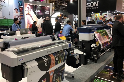 巴西圣保罗广告标识及数字标牌展览会展会现场图片