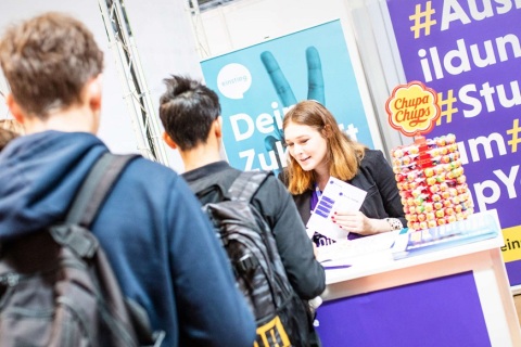 德国法兰克福教育培训就业交流展览会展会现场图片