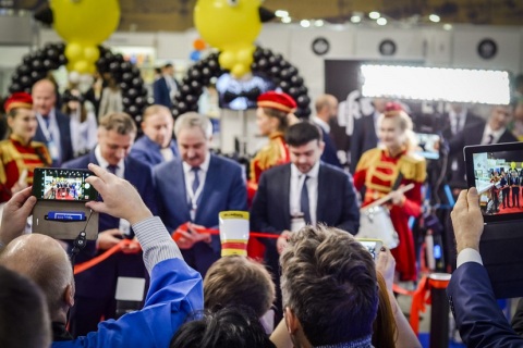 俄罗斯圣彼得堡食品展览会展会现场图片