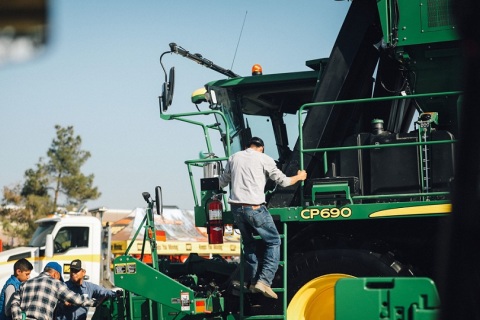 美国加利福尼亚农业机械展览会展会现场图片