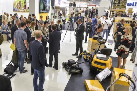 德国科隆体育用品、露营设备及园林园艺展览会展会现场图片