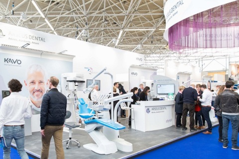 比利时布鲁塞尔牙科展览会展会现场图片