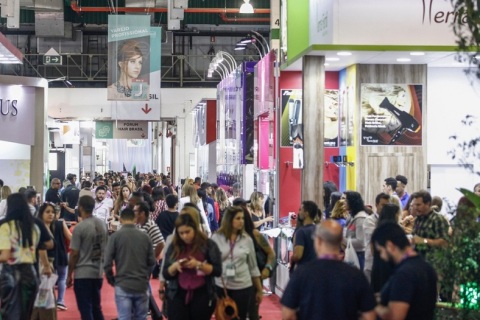 巴西圣保罗美容美发展展会现场图片