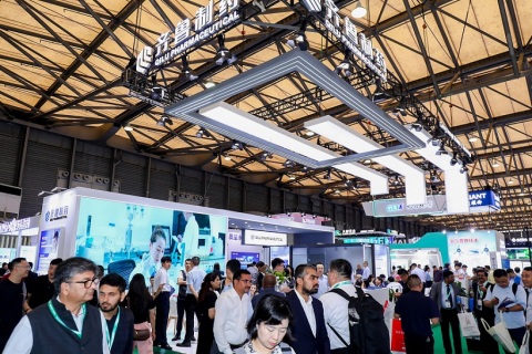 中国上海世界制药原料展展会现场图片