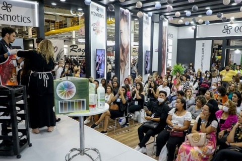 巴西圣保罗美容美发展展会现场图片