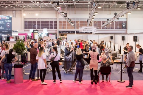 匈牙利美容、化妆品、护肤品、美睫展览会展会现场图片