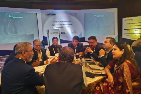 印度新德里教育装备展览会展会现场图片